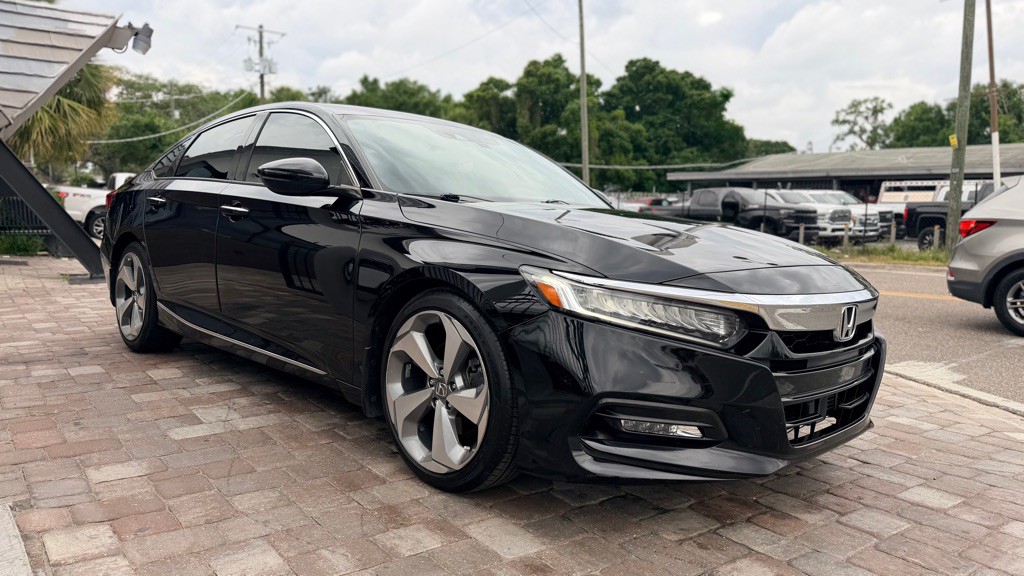 2018 Honda Accord Image 6