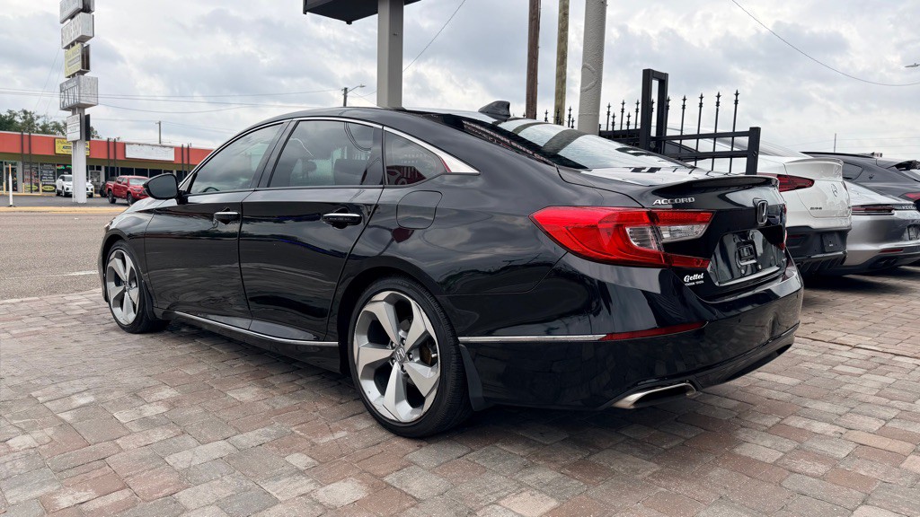 2018 Honda Accord Image 10
