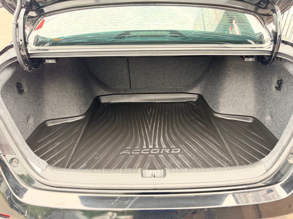 2018 Honda Accord Image 20