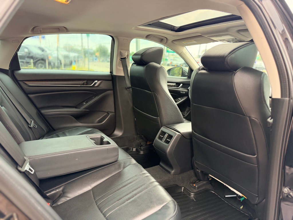 2018 Honda Accord Image 21