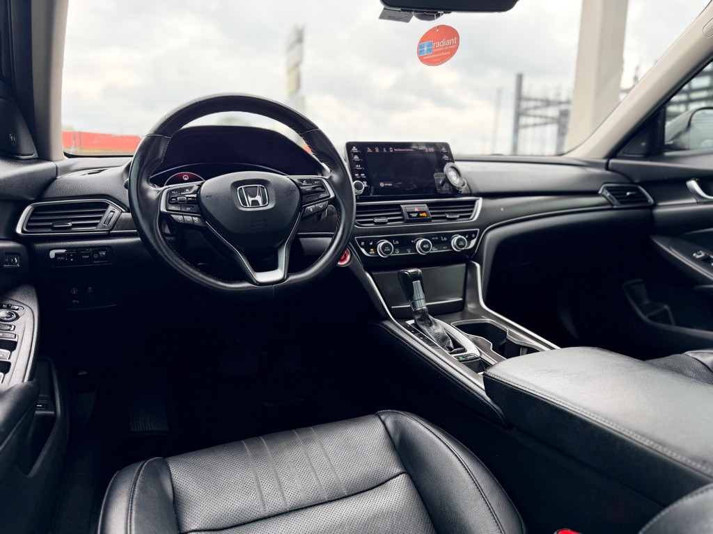 2018 Honda Accord Image 24