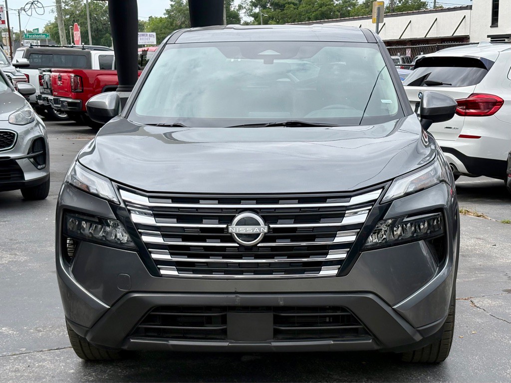 2024 Nissan Rogue Image 2