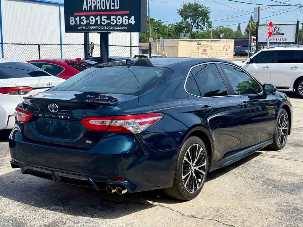 2019 Toyota Camry Image 6