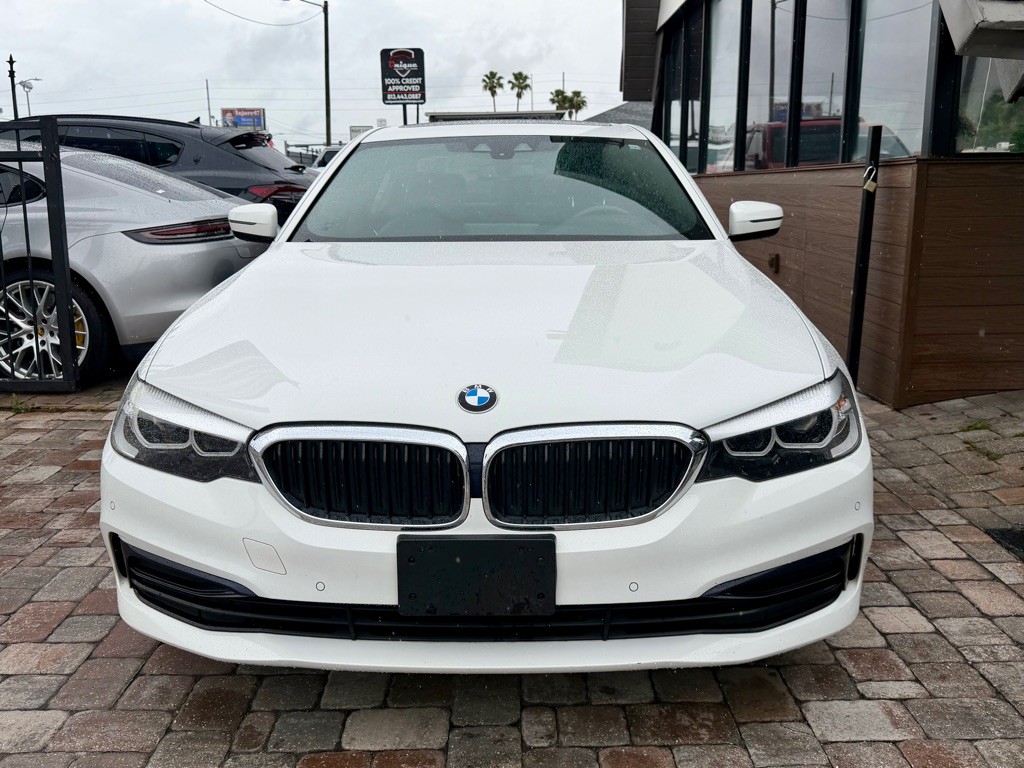 2019 BMW 5 Series Image 4