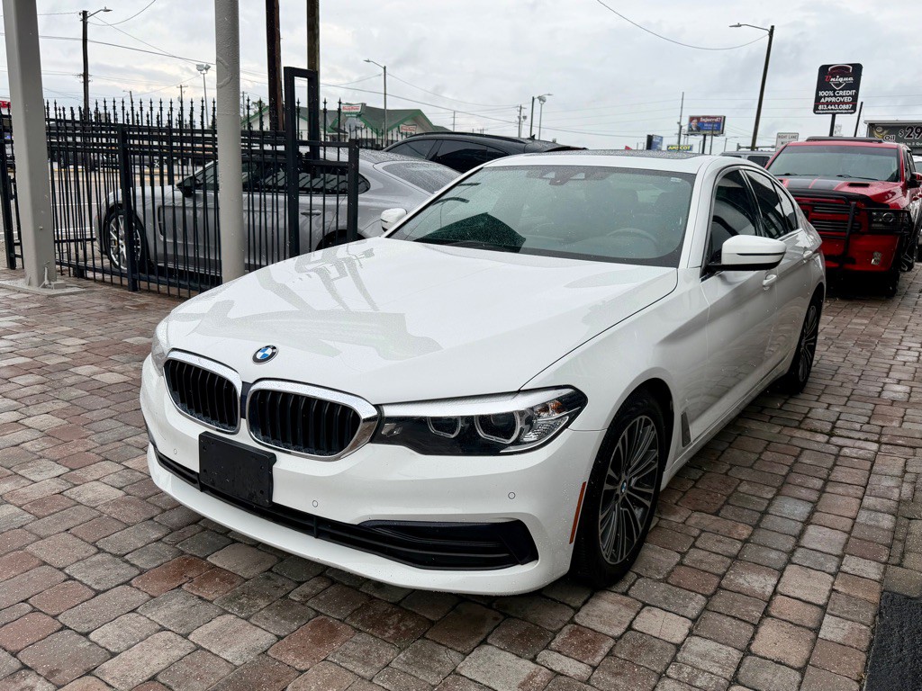 2019 BMW 5 Series Image 5