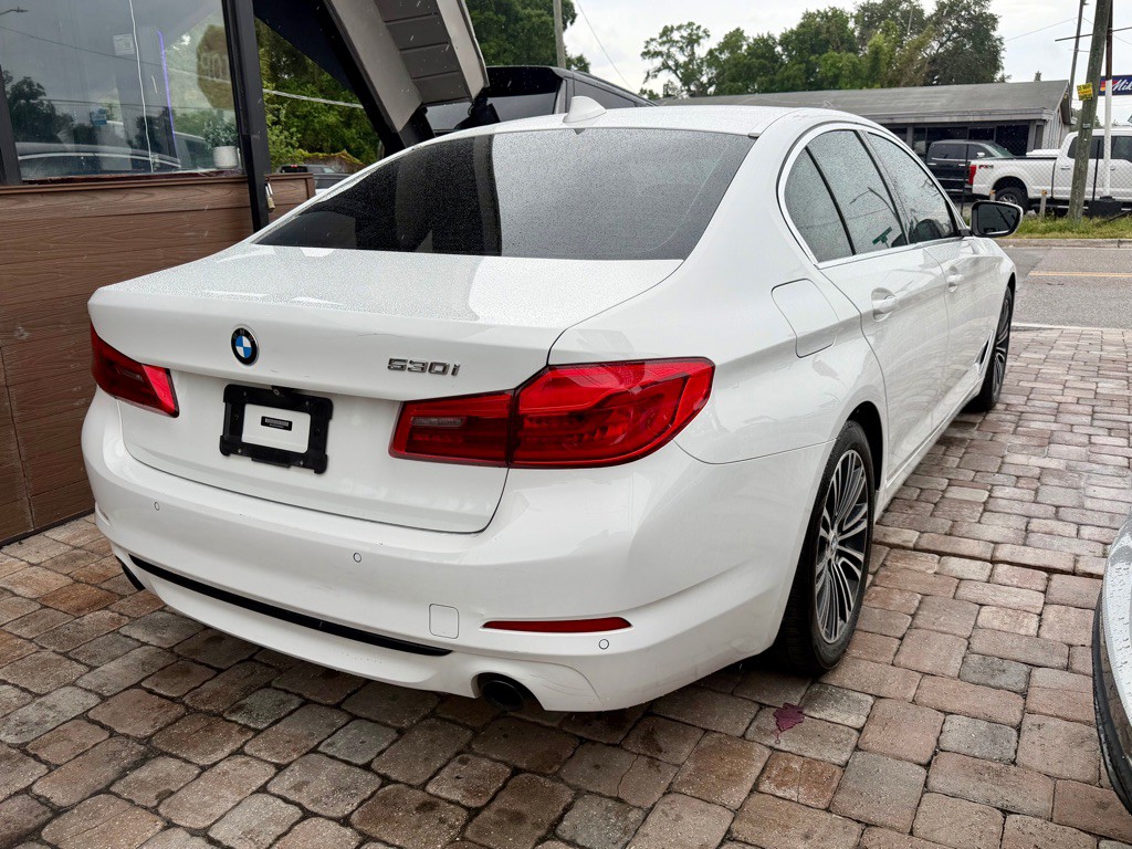 2019 BMW 5 Series Image 6