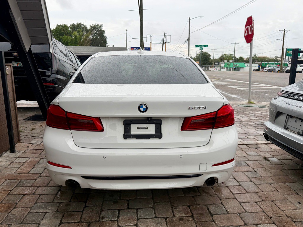 2019 BMW 5 Series Image 7