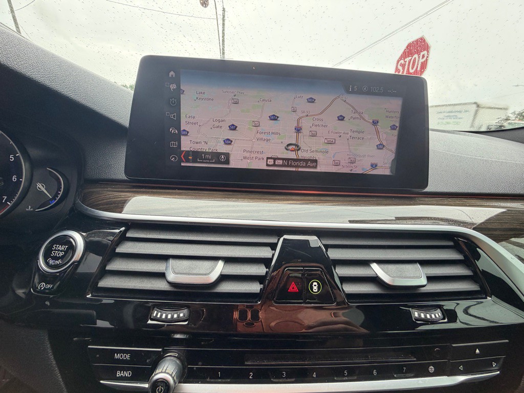 2019 BMW 5 Series Image 11