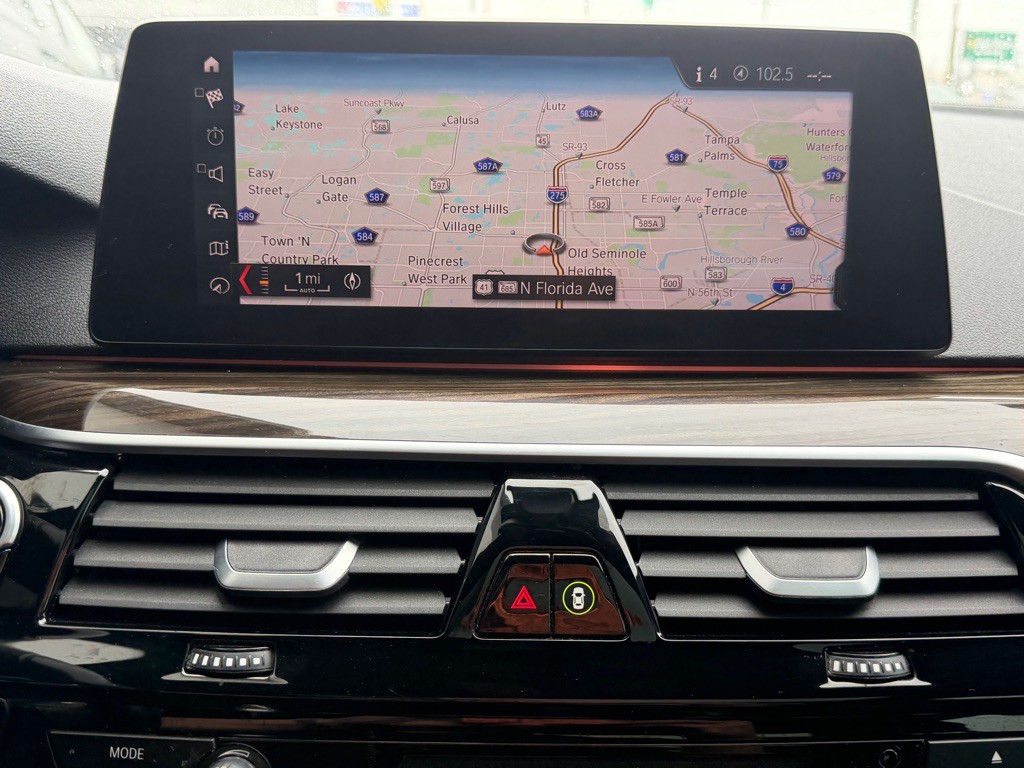 2019 BMW 5 Series Image 24