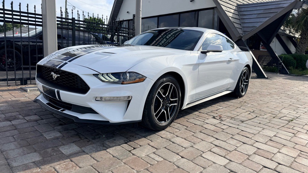 2021 Ford Mustang Image 4