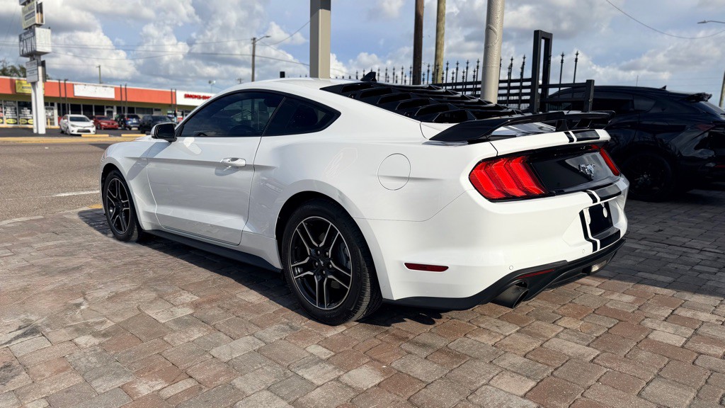 2021 Ford Mustang Image 8