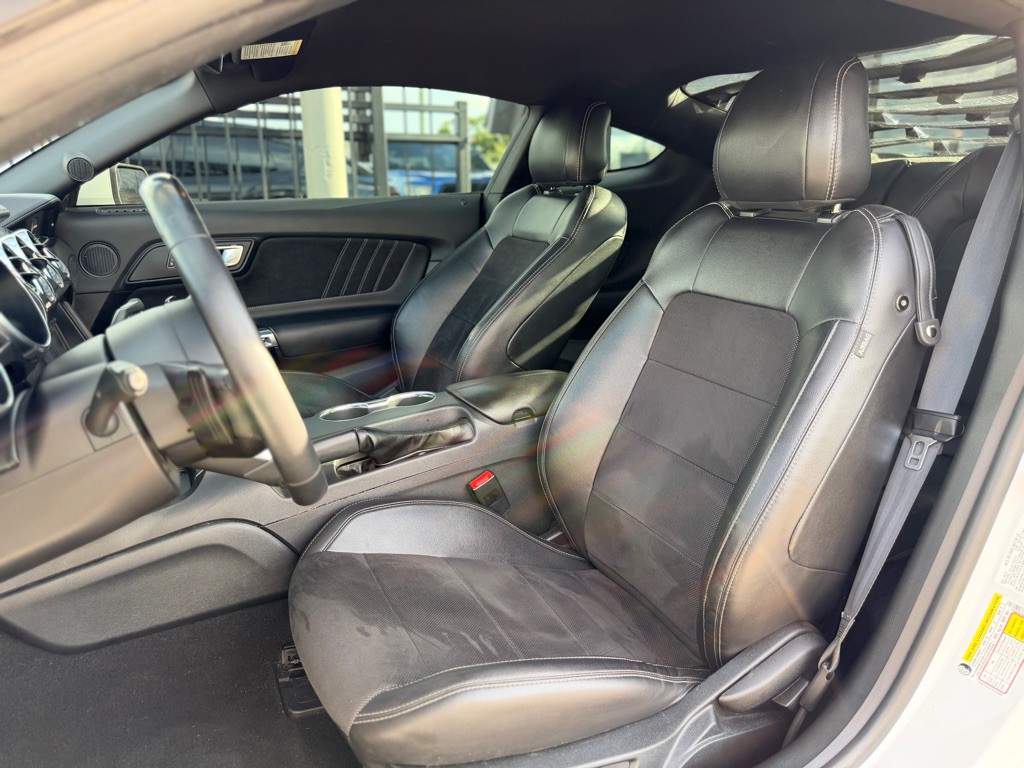 2021 Ford Mustang Image 14