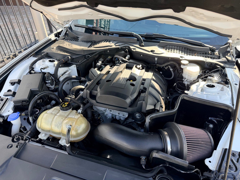 2021 Ford Mustang Image 25