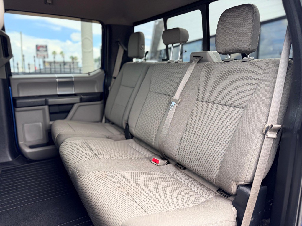 2015 Ford F-150 Image 17