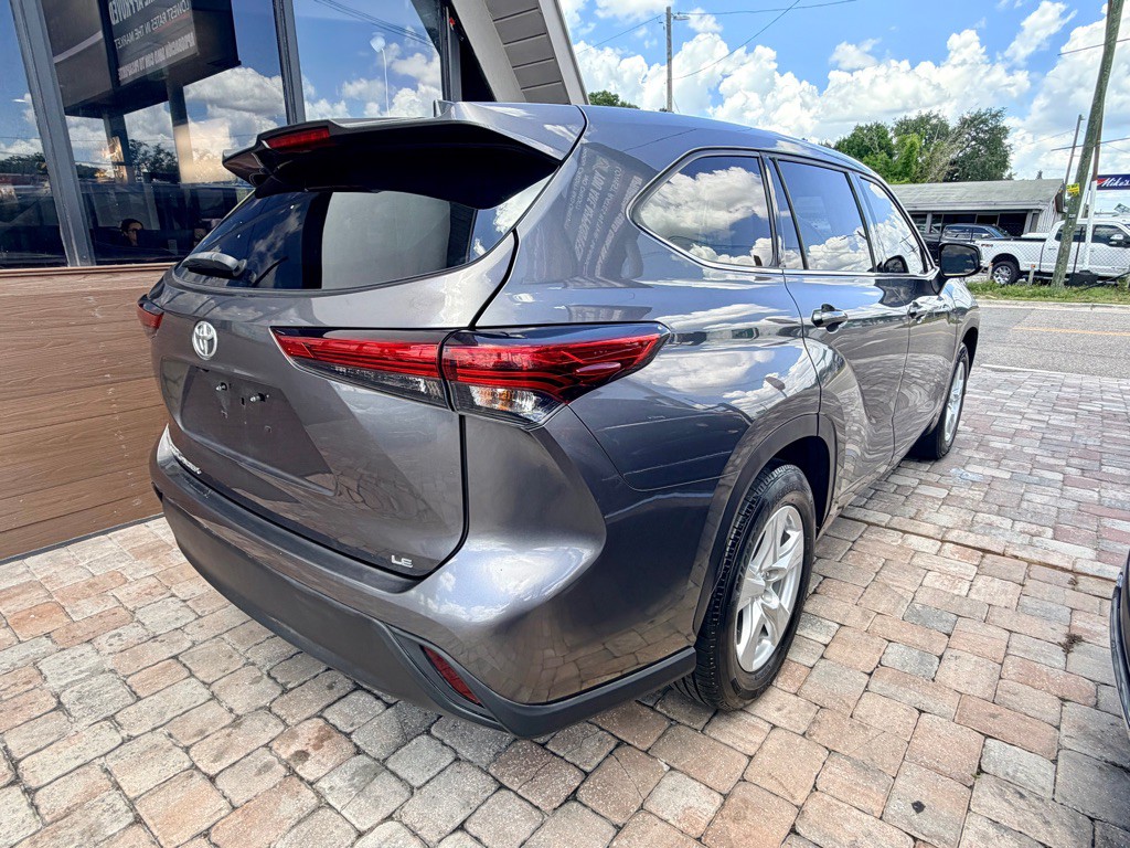 2021 Toyota Highlander Image 10