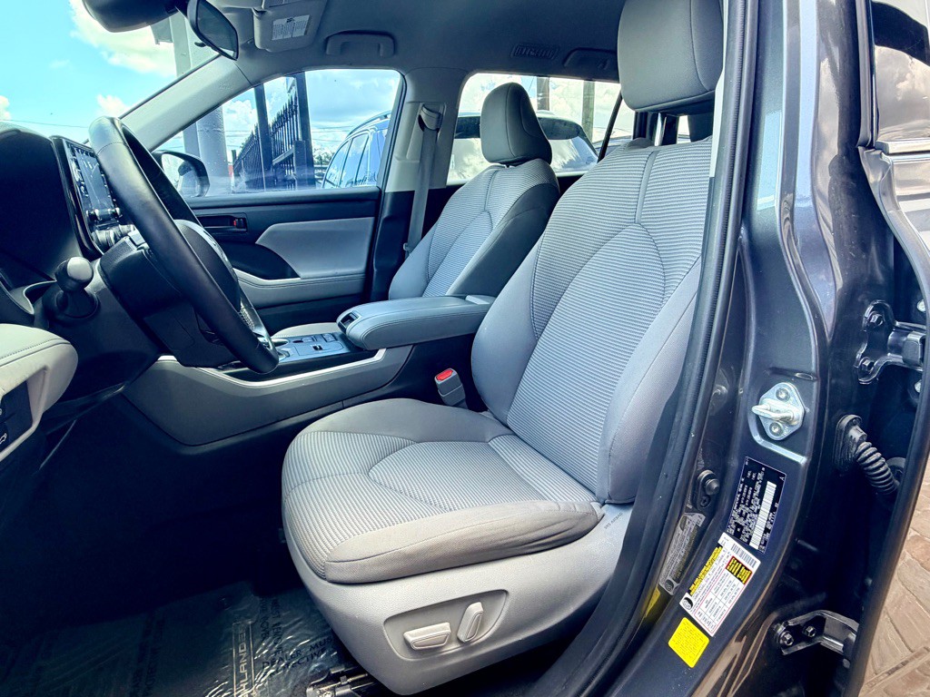 2021 Toyota Highlander Image 14