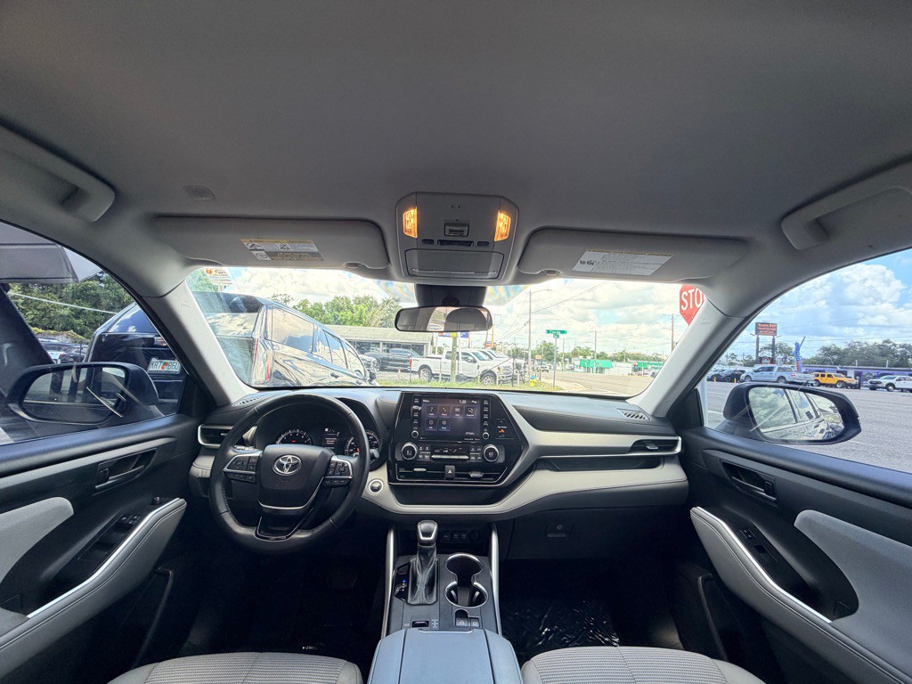 2021 Toyota Highlander Image 15