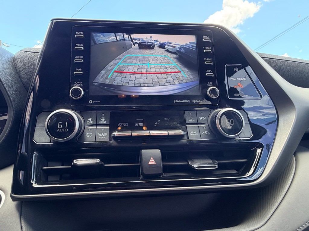 2021 Toyota Highlander Image 28