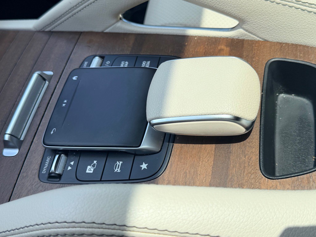 2021 Mercedes-Benz GLE-Class Image 16
