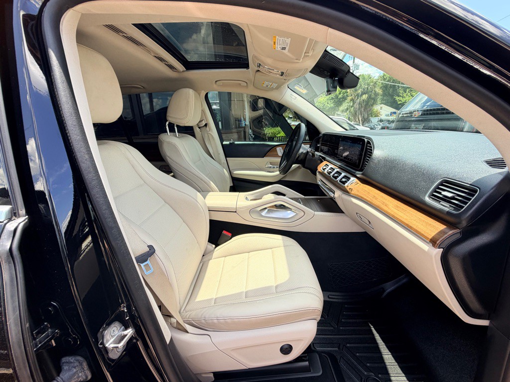 2021 Mercedes-Benz GLE-Class Image 21