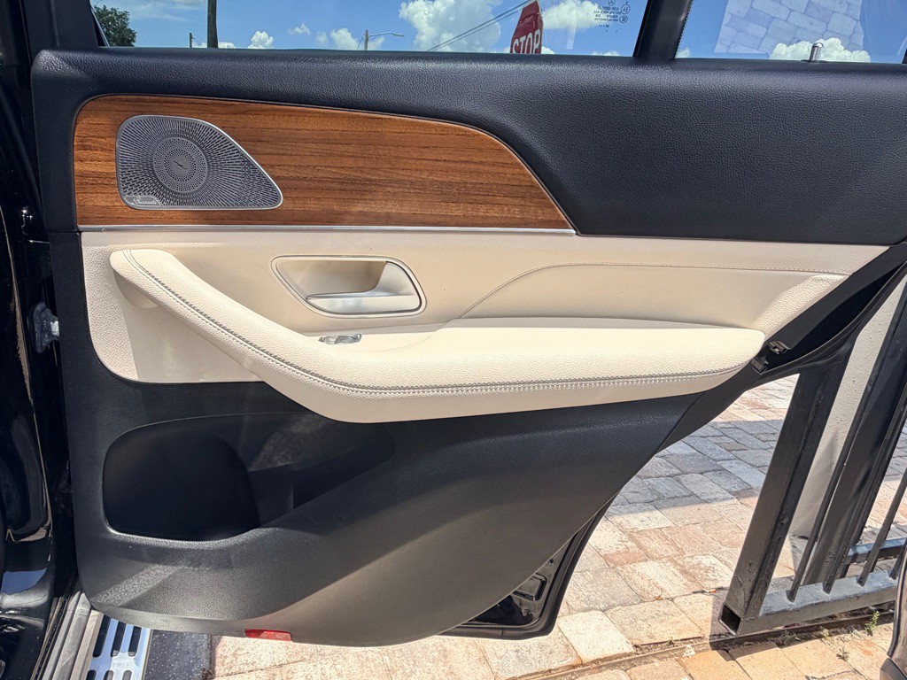 2021 Mercedes-Benz GLE-Class Image 38