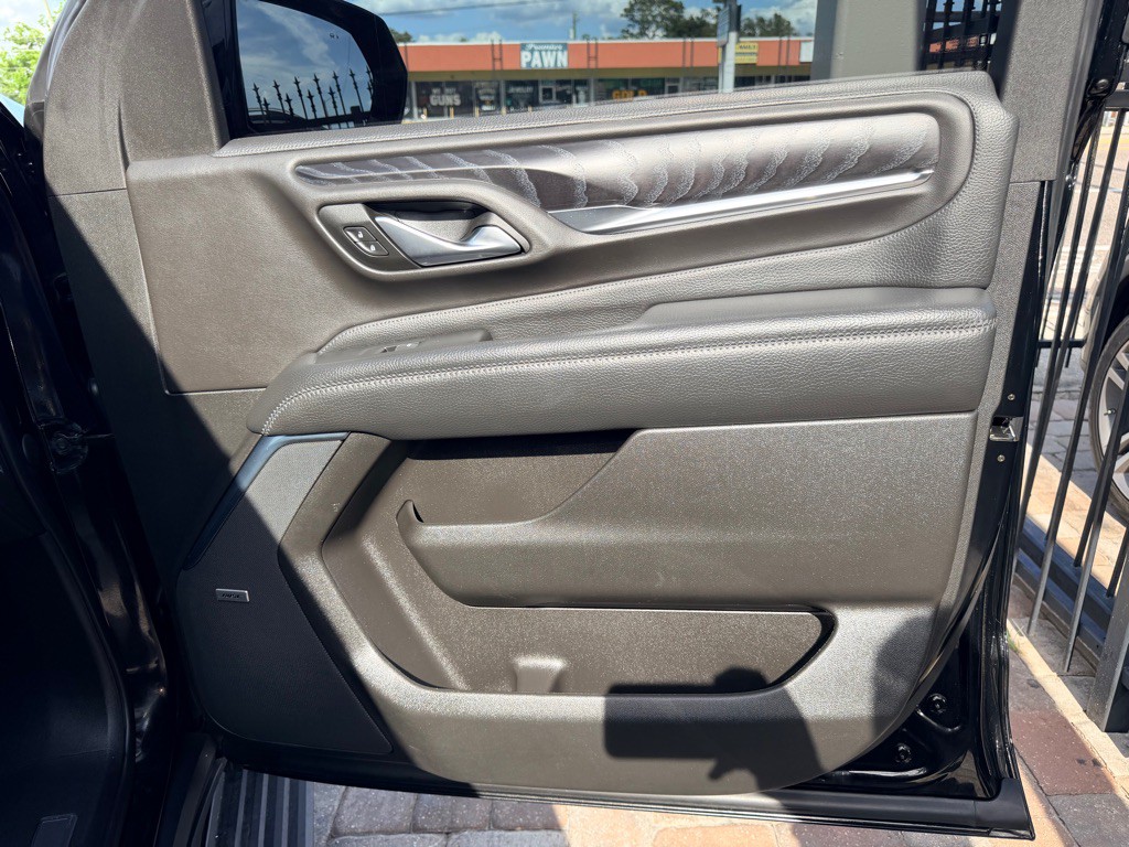 2022 GMC Yukon Image 36