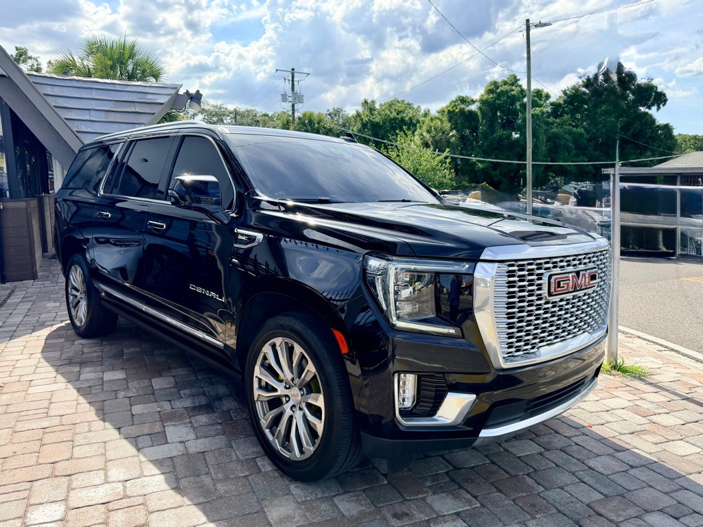 2022 GMC Yukon Image 4