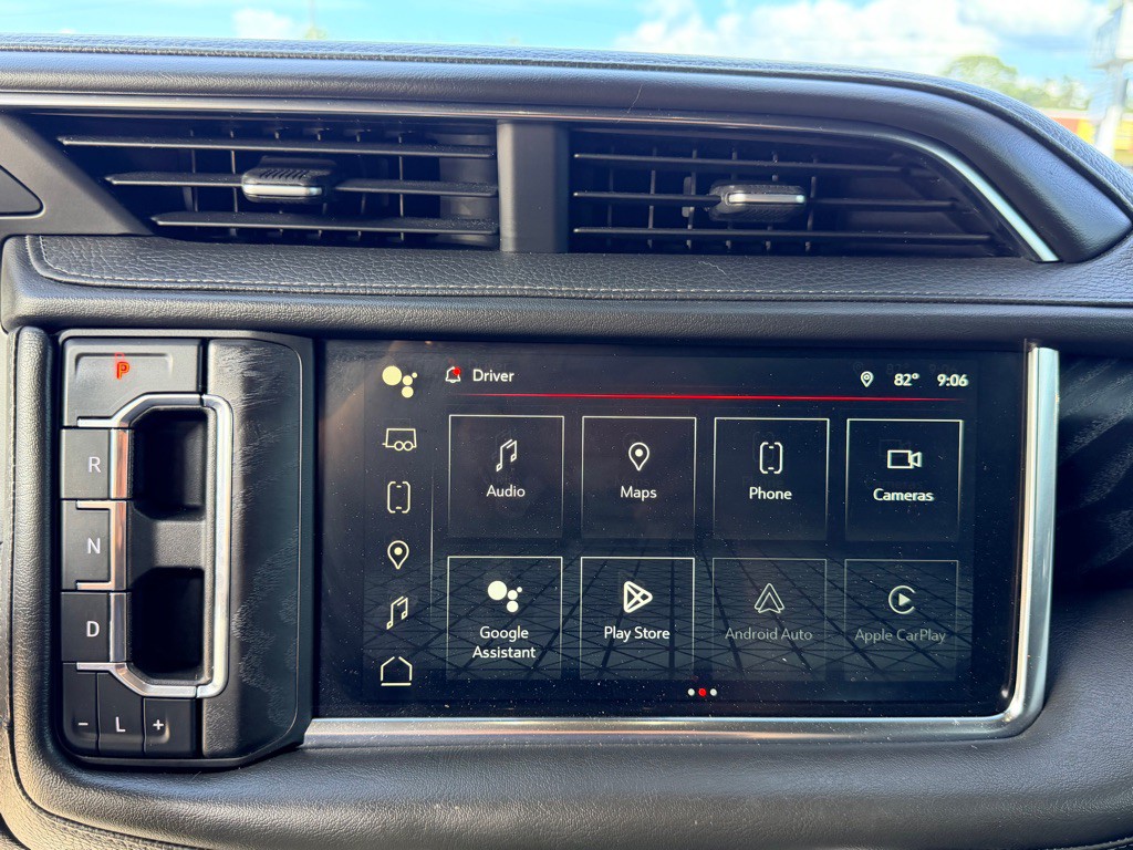 2022 GMC Yukon Image 15