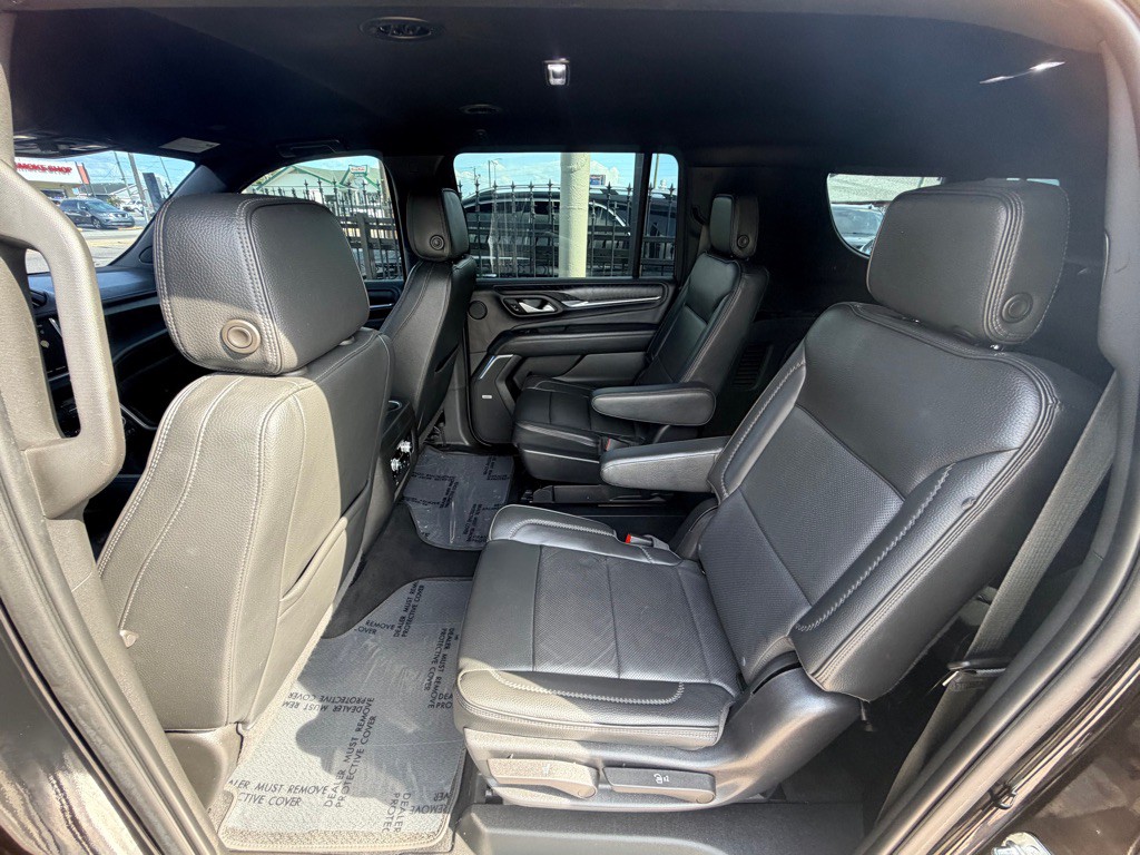 2022 GMC Yukon Image 19