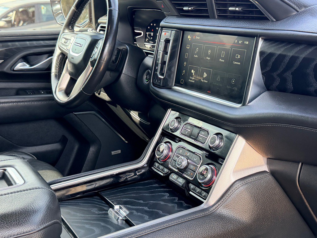 2022 GMC Yukon Image 28
