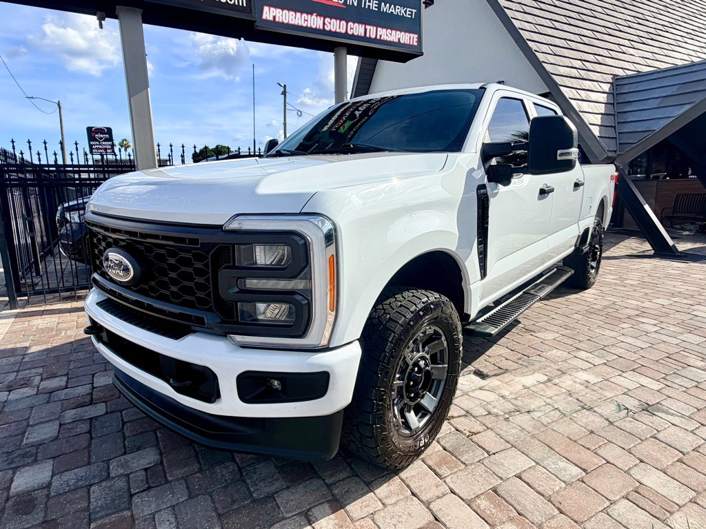 2023 Ford F-350 Image 5