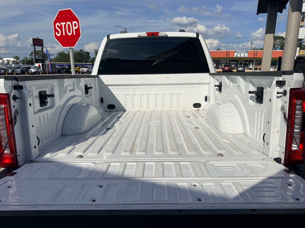 2023 Ford F-350 Image 17