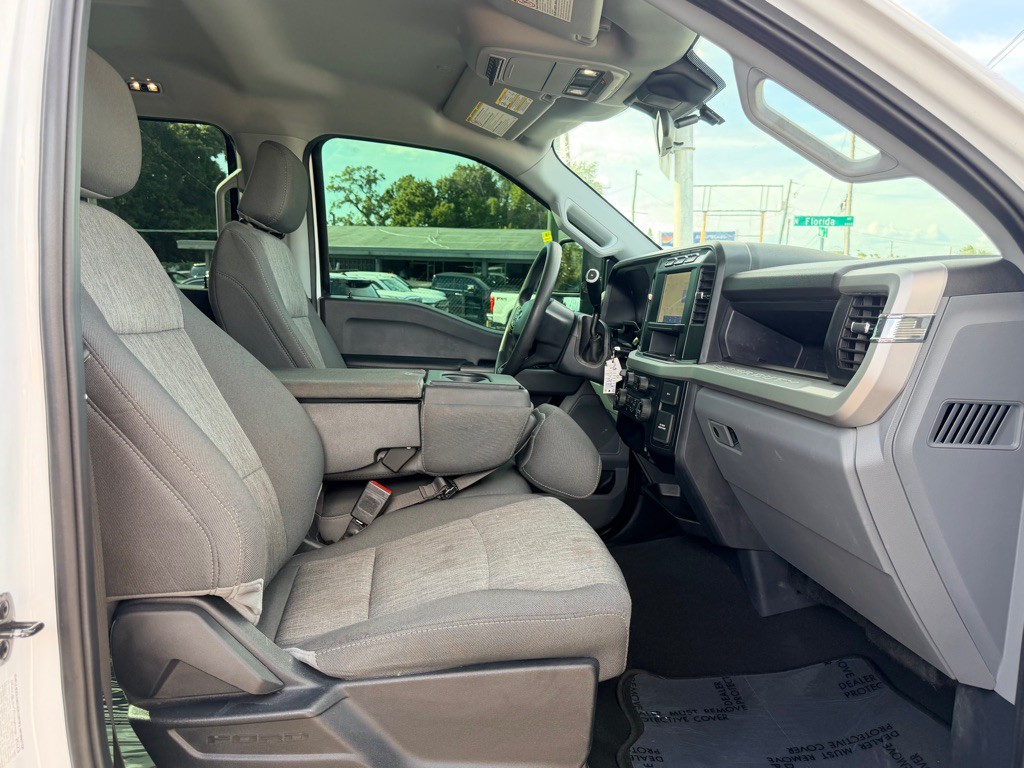2023 Ford F-350 Image 19