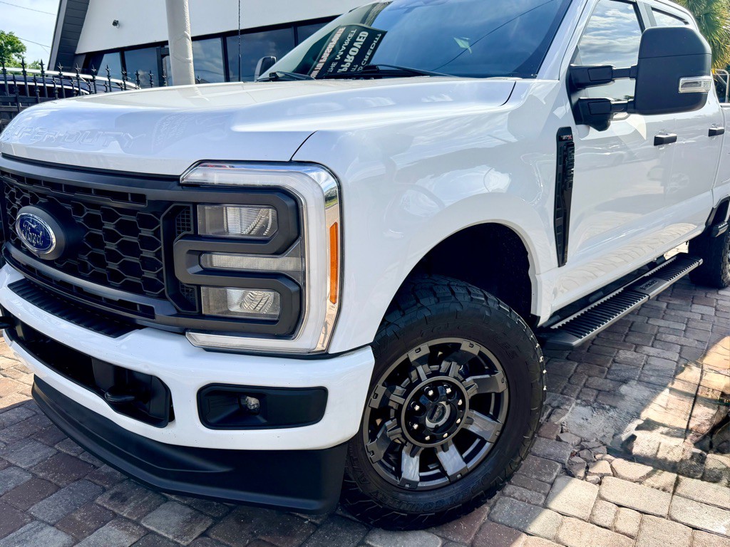 2023 Ford F-350 Image 22
