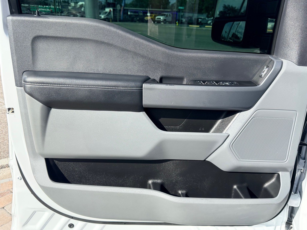 2023 Ford F-350 Image 28