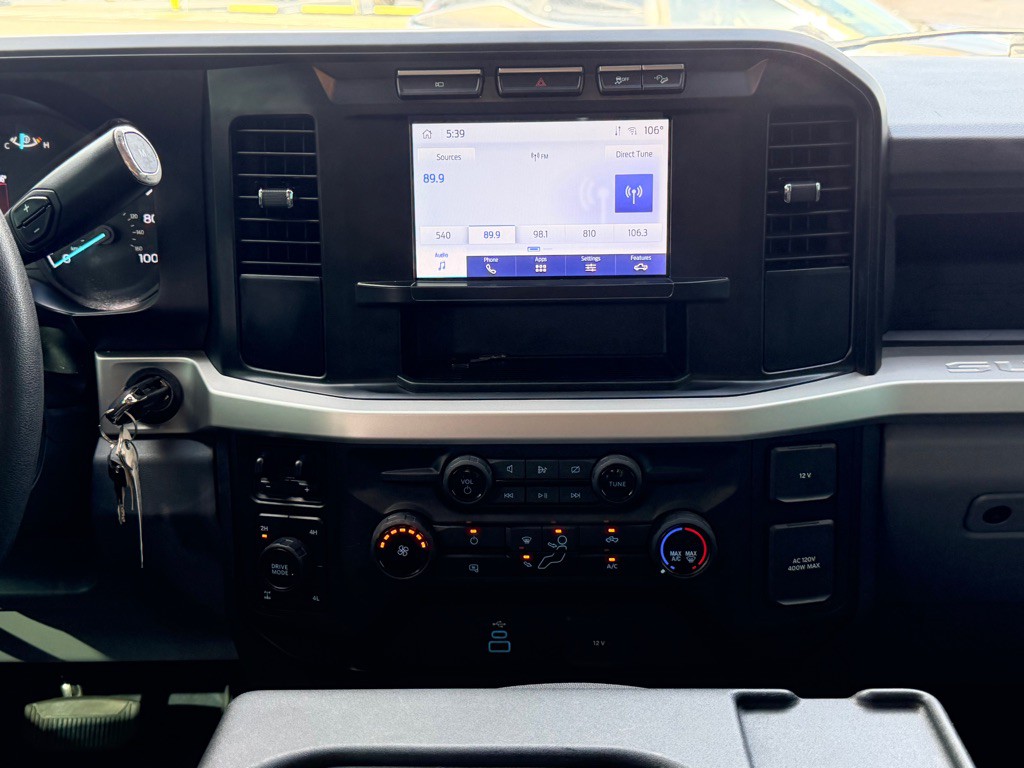 2023 Ford F-350 Image 30