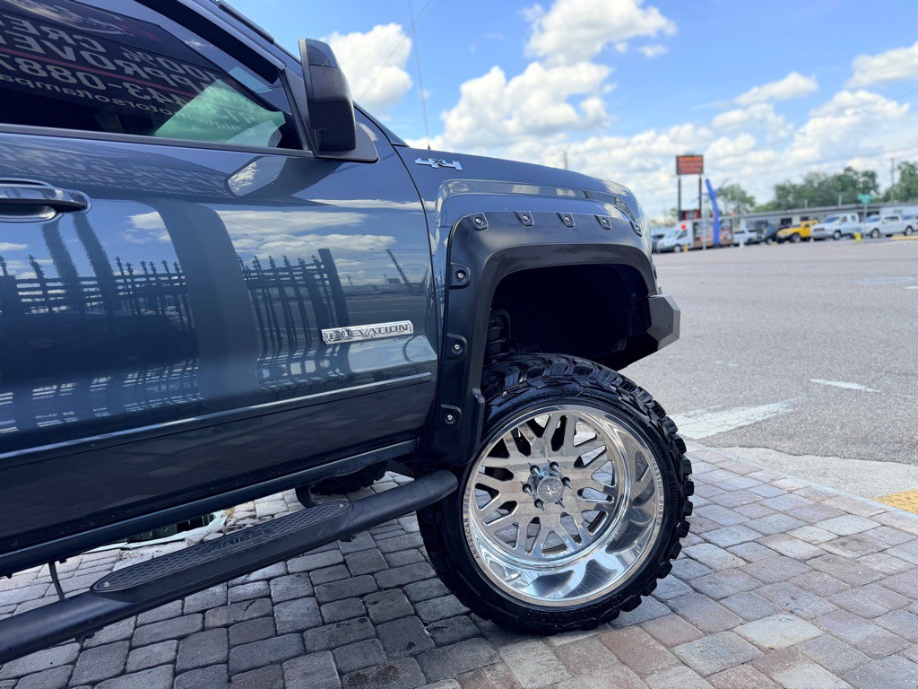 2017 GMC Sierra Image 5