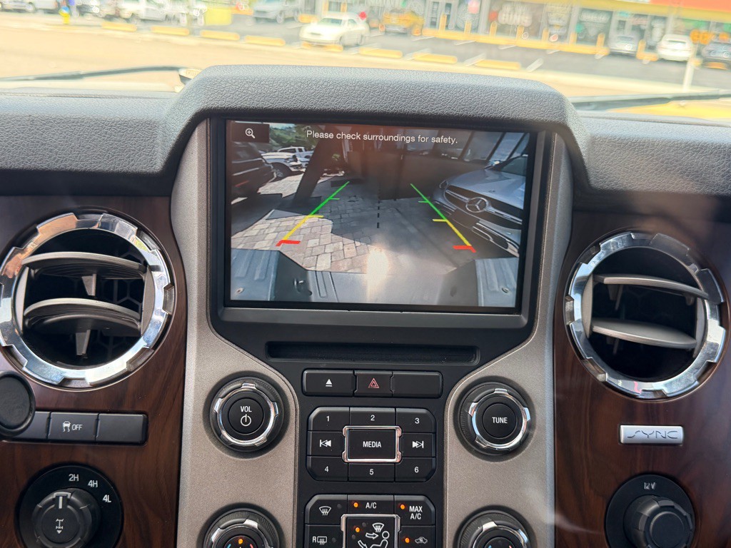 2016 Ford F-350 Image 17