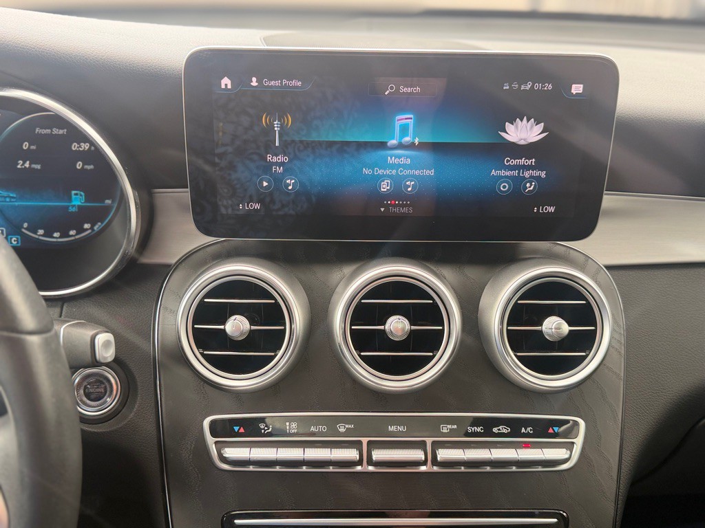 2021 Mercedes-Benz GLC-Class Image 17