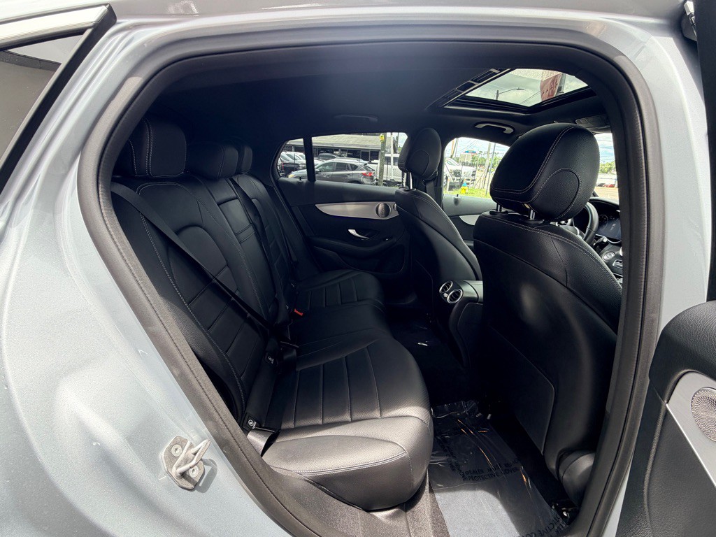 2021 Mercedes-Benz GLC-Class Image 23