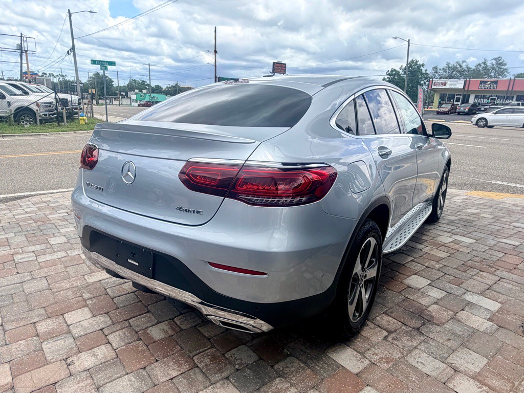 2021 Mercedes-Benz GLC-Class Image 10