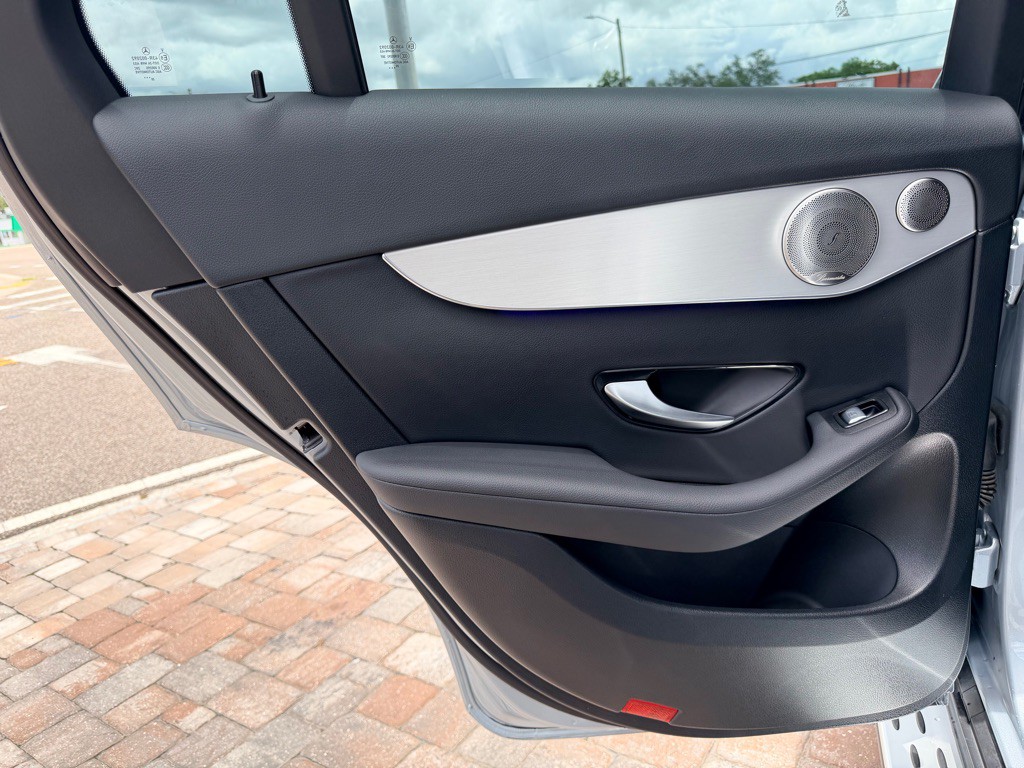 2021 Mercedes-Benz GLC-Class Image 29