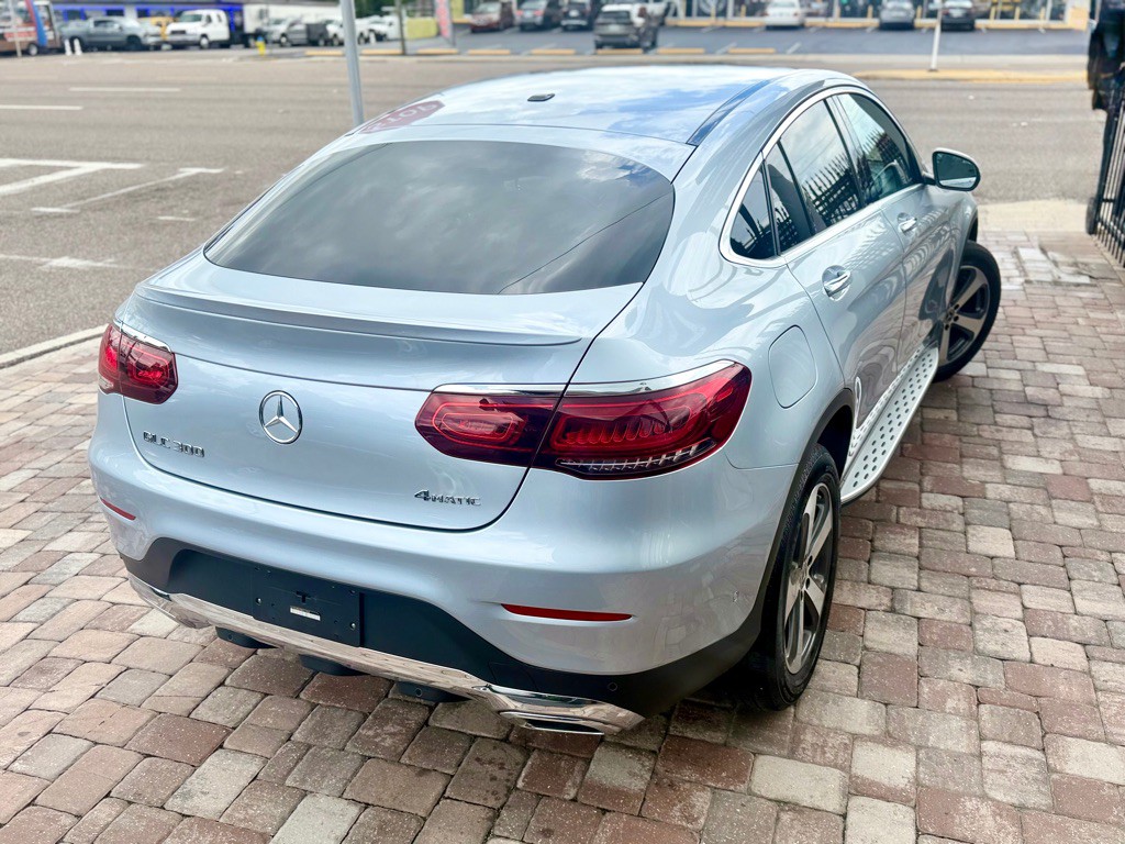 2021 Mercedes-Benz GLC-Class Image 32
