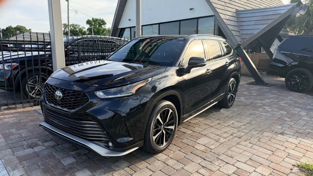 2021 Toyota Highlander Image 9