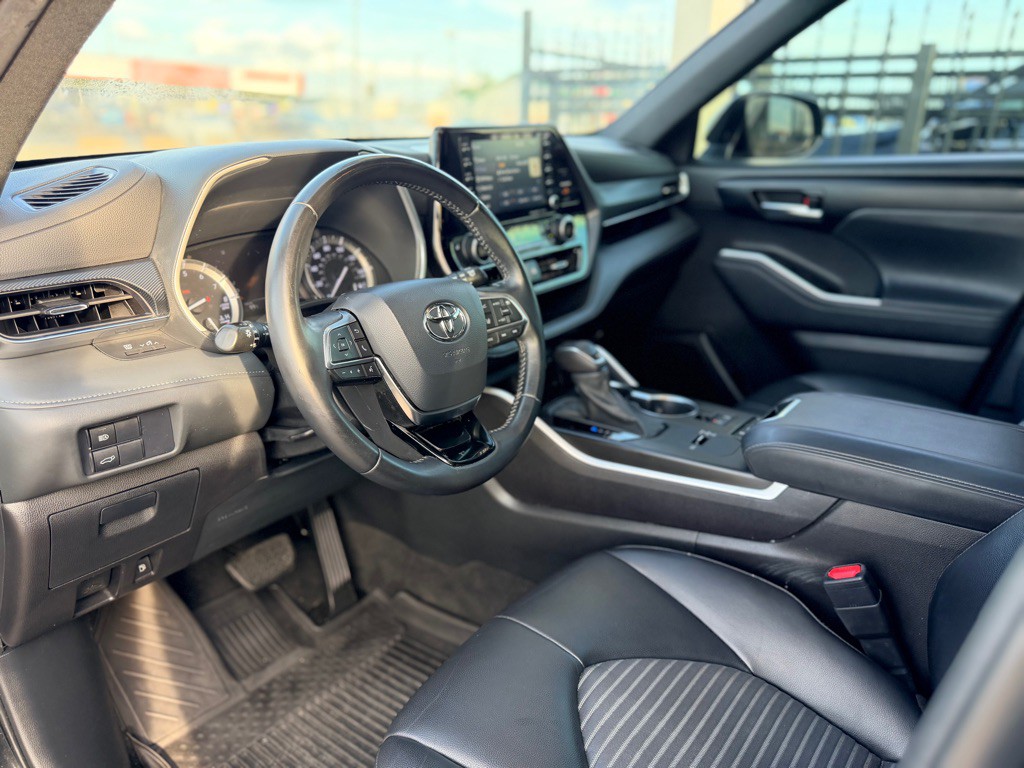 2021 Toyota Highlander Image 13