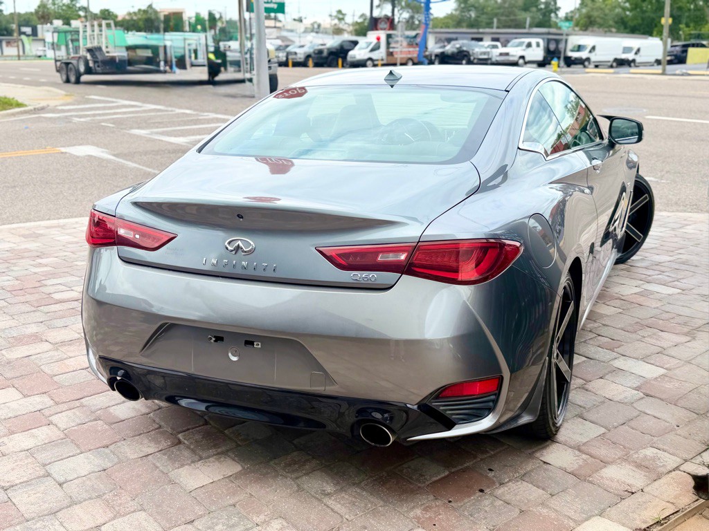 2020 INFINITI Q60 Image 2
