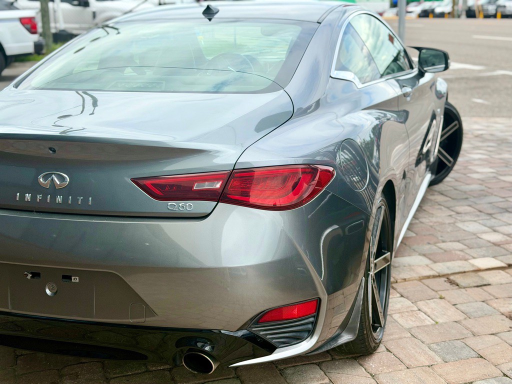 2020 INFINITI Q60 Image 25