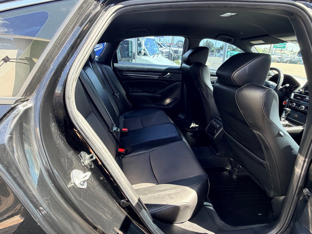 2021 Honda Accord Image 18