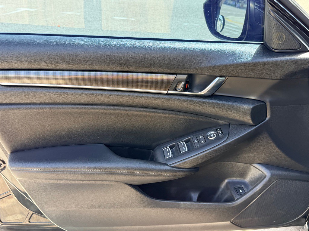 2021 Honda Accord Image 29