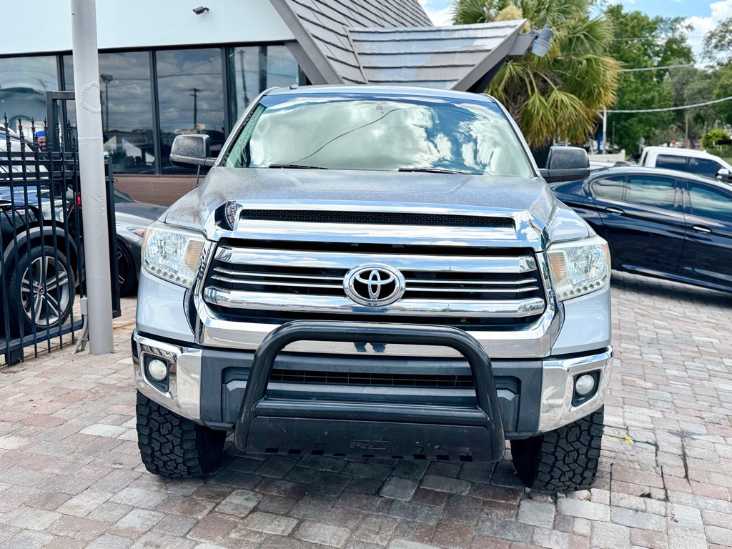 2017 Toyota Tundra Image 3